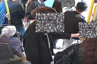 momentul in care un tanar lesina intr un tramvai din iasi video 69e63221a9aa0