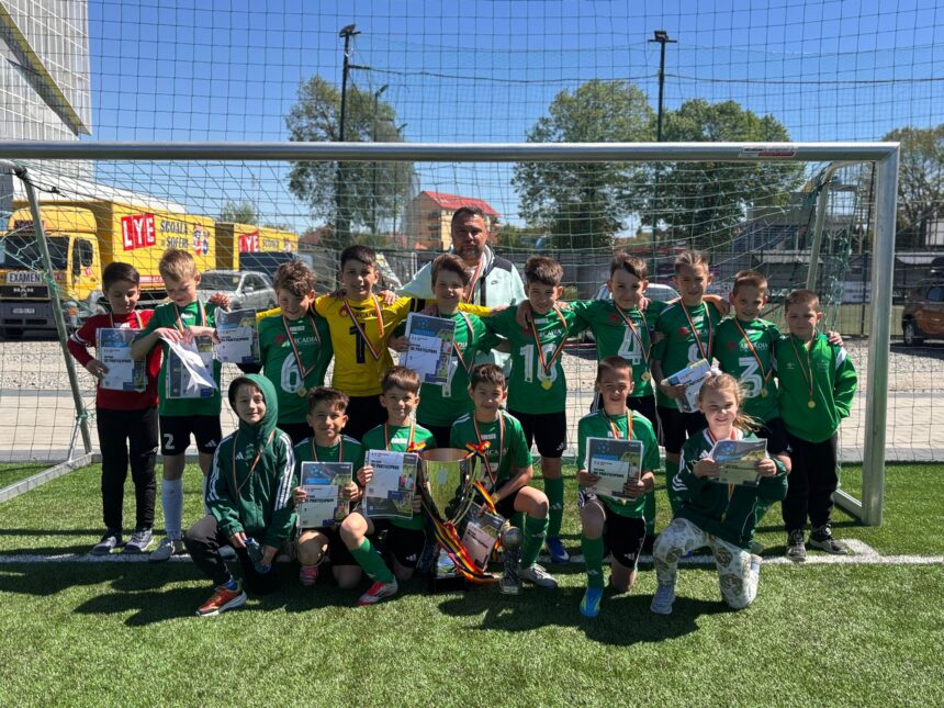 o echipa ieseana a castigat unul dintre cele mai importante turnee din romania 69ef5b161fd08