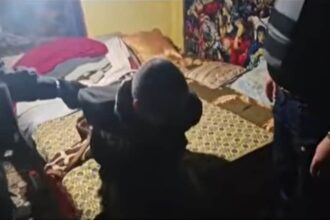 om de afaceri chinez pradat de un recidivist din iasi cum i a furat lucruri in valoare de 100 000 de euro video 69f0d7ee5ae88