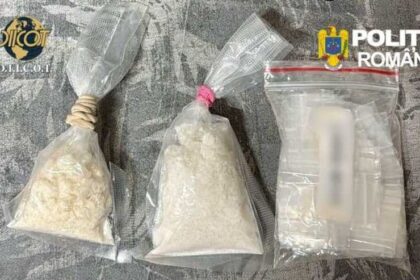 patru persoane retinute de diicot bacau sub acuzatia de trafic international de droguri de mare risc 69cd42f0ca5ba