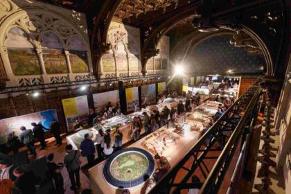 pentru prima oara in romania foster partners aduce la iasi in parteneriat cu iulius expozitia future proof 60 de ani de arhitectura 69d62ef62debf