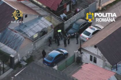perchezitii in 4 judete si in bucuresti la o grupare care a exploatat sexual tinere in europa venituri ilegale de 59 000 de euro video 69e0cdaa80d89