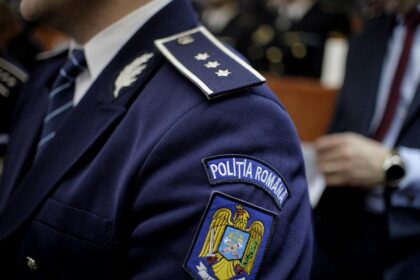 politist de la ipj olt retinut de dna dupa ce i ar fi cerut 6 000 de euro administratorului unei firme a fost prins in flagrant 69f33f25cbbe8