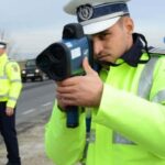 politist din galati amendat si lasat fara permis dupa ce a fost prins circuland cu 121 km h printr o comuna 69ea3cef85b03