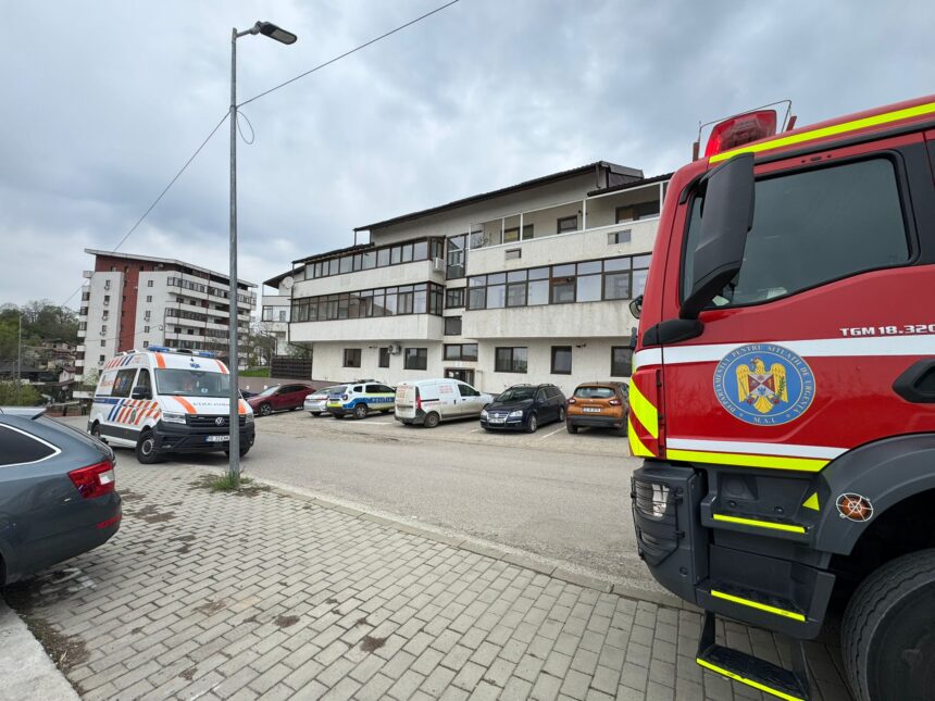 pompierii ieseni in alerta scurgeri de gaz la parterul unui bloc 69e5dfb4a2e7f 1