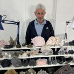 povestea lui nea ioan probabil cel mai interesant personaj din ultimele zile de la iasi dupa un sfert de veac de munca la un kilometru sub pamant acum expune la palatul culturii 69d78afca30b5