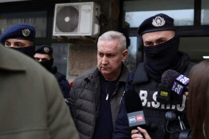 seful autoritatii rutiere romane va fi dus cu propunere de arestare preventiva la tribunalul cluj 69cce78bf3b14