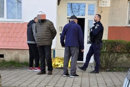 sfarsit tragic pentru un iesean de 74 de ani a murit dupa ce a cazut pe scari 69d0de6e487ae