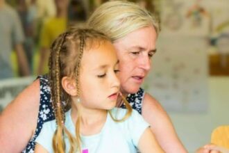 studiu salvati copiii 45 dintre parintii plecati la munca in strainatate nu vin acasa de paste care e motivul 69d4c27980ca0