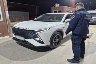 suv de 38 000 de euro furat din italia oprit de politistii de frontiera din drumul spre republica moldova 69d3909a7e89b