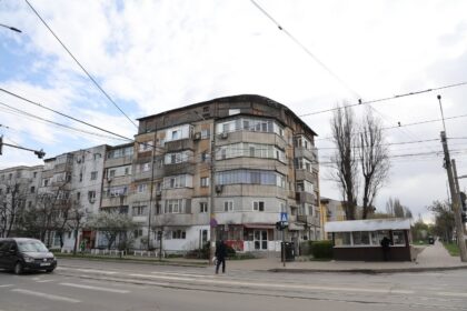 toate sarpantele si mansardele din iasi construite ilegal vor fi dezafectate 69d6692ec8a0f