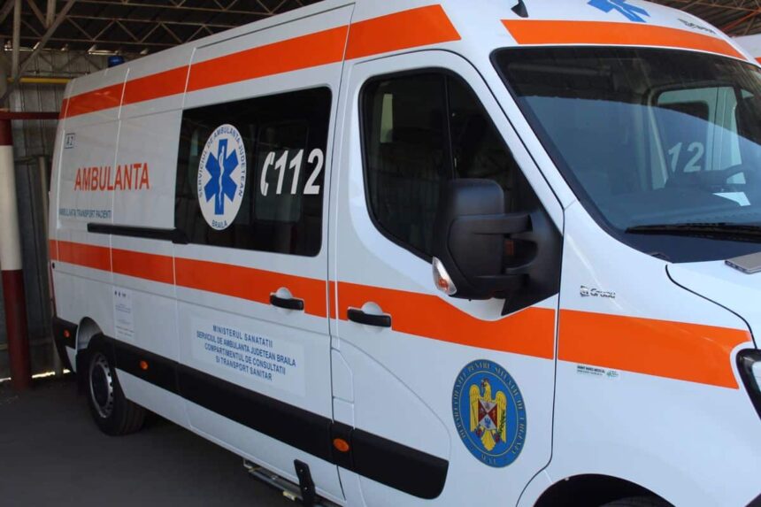 un angajat al unei banci din braila a incercat sa se sinucida s a taiat la gat cu un cutit 69de54dd00197