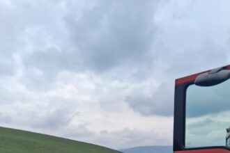 un barbat si a pierdut viata iar o tanara a fost ranita intr un accident rutier mama barbatului a necesitat ingrijiri medicale la aflarea vestii 69cfb1f7d9ea8