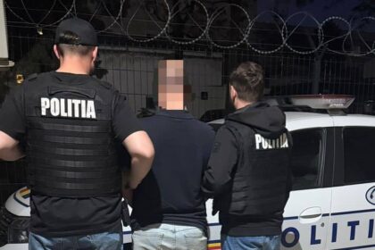 urmarit international pentru trafic de migranti prins la calafat 69edb9ecc96bb