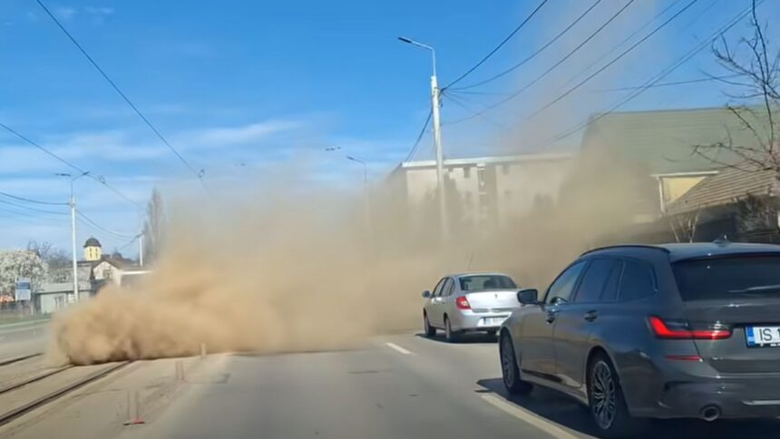 video cum se face curatenia de primavara la iasi imagini virale postate pe o retea de socializare au aprins internautii zero respect pentru locuitorii orasului 69d37de8b51d9