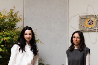 zeci de artisti romani si internationali transforma baia turceasca intr un traseu despre apa memorie si fragilitatea materiei la romanian creative week 69f328f3750f6
