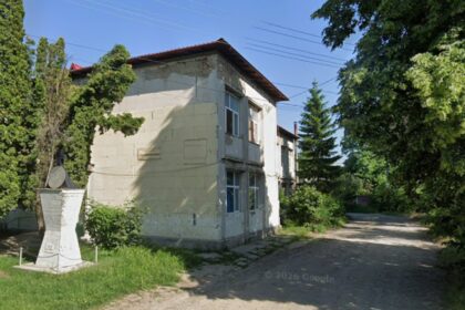 zeci de firme vor sa demoleze doua scoli dintr o comuna de langa iasi in locul corpurilor de cladire vor fi construite unitati noi de invatamant 69dee3cf9c113