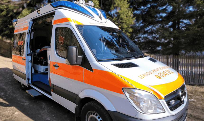 accident cu patru autoturisme in comuna tomesti opt adulti si doi copii implicati 6a0ee9f48568c