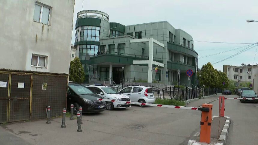 anchetatorii ar fi gasit 100 000 de euro in biroul unui procuror de la parchetul din constanta si inca 30 000 in masina sa 6a05e1dd47f5e