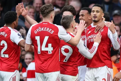 arsenal a rupt blestemul eternilor secunzi si a redevenit campioana angliei 6a0d479315953