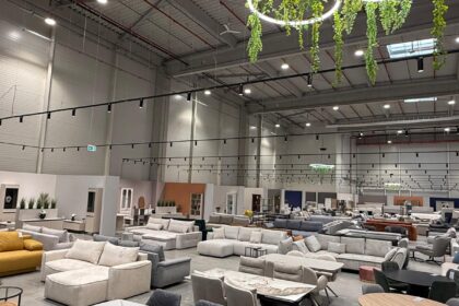 astazi kalenda inaugureaza la iasi primul showroom de mobila din moldova ce poti gasi in noua locatie de 2 500 mp 69fbd6c0e4489