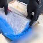 barbat din constanta prins cand aducea droguri printr o firma de curierat avea substante de peste 200 000 de euro video 6a1c4b57b510e