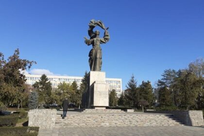 bulevardul independentei se inchide circulatiei pentru doua ore 6a00384acbb84