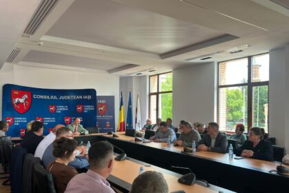 cj iasi anunta incheierea achizitiei microbuzelor electrice scolare in urma au ramas multe intrebari fara raspuns si o ancheta la nivel european 6a1a3046eddee