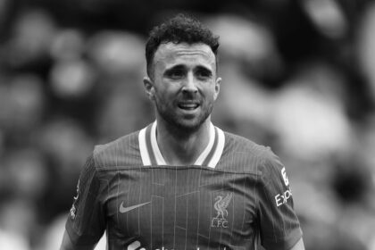 fani ai echipei manchester united filmati in timp ce luau in deradere moartea lui diogo jota 69f9cafa30eb7
