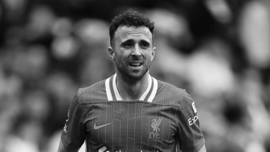 fani ai echipei manchester united filmati in timp ce luau in deradere moartea lui diogo jota 69f9cafa30eb7
