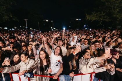 festivalul studentesc zilele campusului tudor vladimirescu editia a vi a concert puya targ de locuri de munca competitii sportive si conferinta cu dragos patraru o parte dintre 6a03344ddfcca