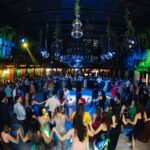 final de facultate marcat de cheltuieli de sute de lei doar pentru curs festiv si banchet mai multi bani pentru haine si servicii de infrumusetare 69fa88cf53db4