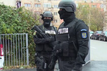 focuri de arma la babadag politia a intervenit pentru a opri un conflict de strada trupele speciale mobilizate de urgenta 6a169bdf38654