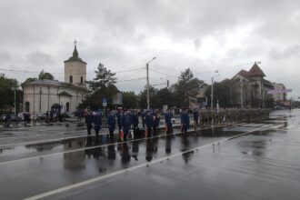 foto video ploaia a tinut iesenii departe de manifestarile de la monumentul independentei din iasi 6a004d6e3bd31