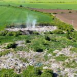 garda de mediu a descoperit cu drona un teren al primariei arad de 15 hectare acoperit cu gunoaie video 69f9a5742e7fe