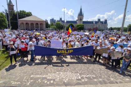 greva profesorilor cade la vot doar 192 din cadrele didactice au optat pentru protest datele uslip arata ca la iasi procentul este si mai mic 6a07c5e85d814