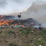iasi pompierii intervin pentru stingerea unui incendiu la un depozit ecologic de deseuri populatia sfatuita sa evite expunerea prelungita la fumul degajat 69f5b34640d0c
