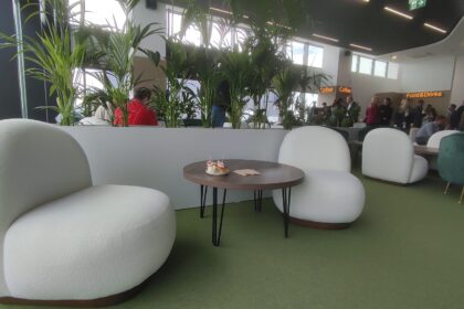 inca o sala de asteptare in t4 de data asta e una vip 69fe80e06e8db