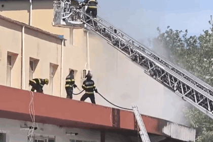 incendiu la o farmacie din centrul municipiului iasi 69fc7e0961995 1