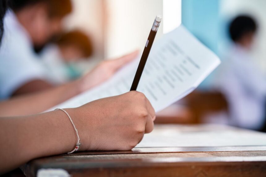 incepe evaluarea nationala pentru elevii de clasa a iv a ei sustin proba la limba romana 6a0c16de72526