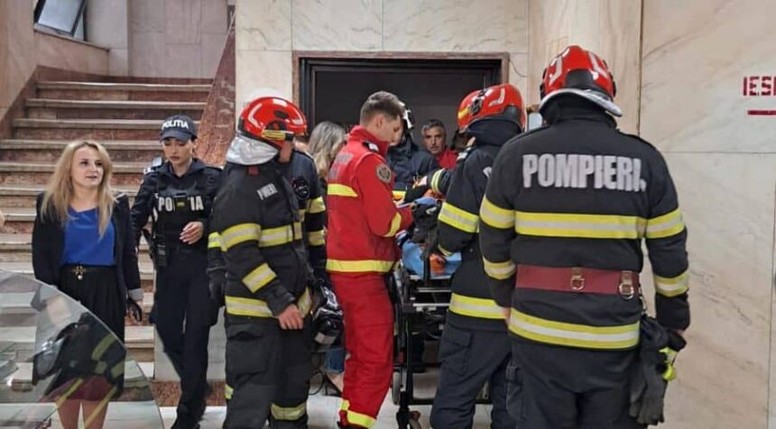 incident grav la ministerul transporturilor un lift in care se aflau 6 persoane s a prabusit de la etajul 8 starea victimelor 6a0ec0f45a1b4