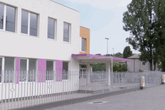liceu in zona bucium scoli extinse sali de sport noi si o cresa moderna a fost semnat contractul de finantare 6a1ac2608a7d8