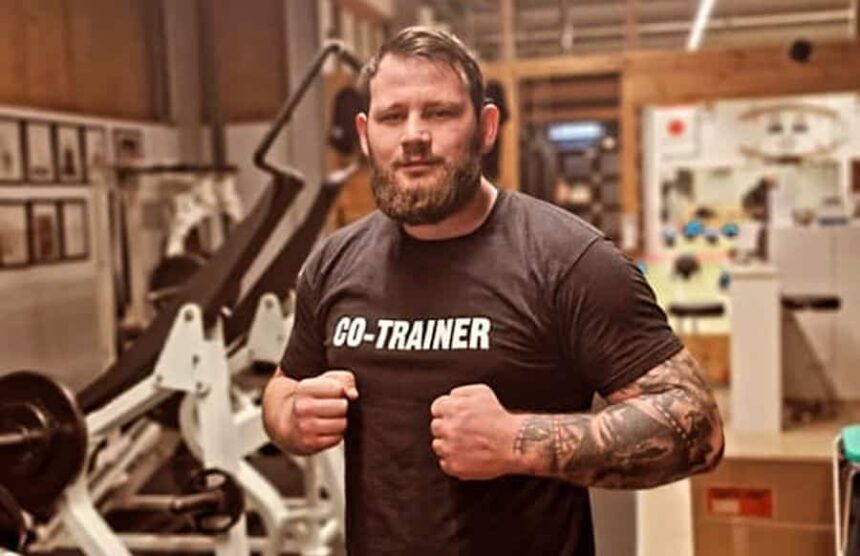 luptator roman de kickboxing arestat intr un dosar de pedofilie a racolat o fetita de 12 ani pe internet 6a18140c5a49a