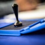 mai mult de jumatate dintre romani vor alegeri anticipate arata un sondaj curs partidul care conduce in intentia de vot 6a0a38c7b876a
