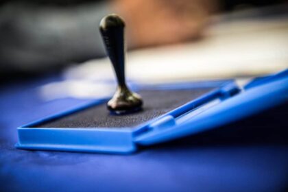 mai mult de jumatate dintre romani vor alegeri anticipate arata un sondaj curs partidul care conduce in intentia de vot 6a0a38c7b876a