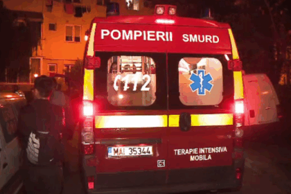 masina rasturnata pe cupola in toiul noptii in iasi trei persoane au fost implicate in accident 6a1bcf2863d45