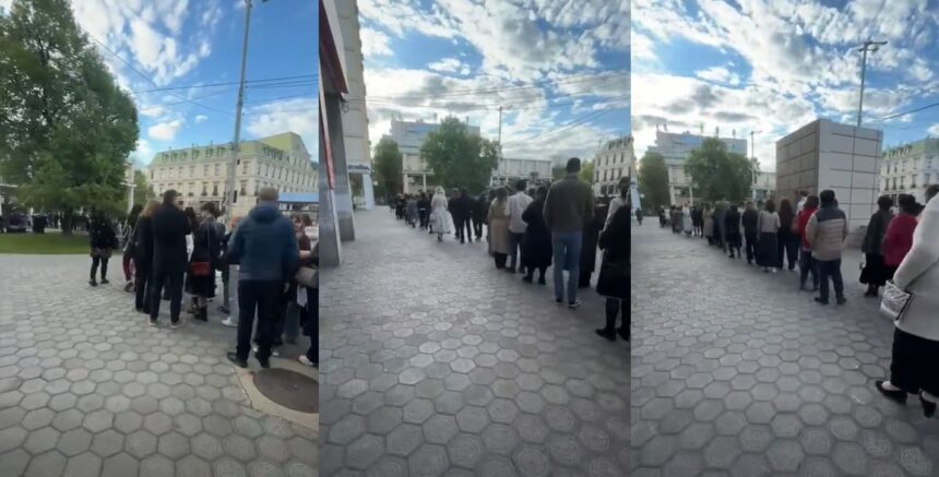 o coada uriasa la o piesa de teatru din iasi a devenit virala pe retelele de socializare video 69f4bd2fbdf70