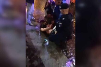 patru barbati implicati in bataia din centrul vechi dintre romani si ucraineni au fost retinuti de politistii bucuresteni video 6a115cf1675dc