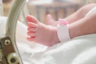 pedeapsa primita de o tanara mama din iasi care si a batut fara mila bebelusul cu dizabilitati 6a01f0dd3029b