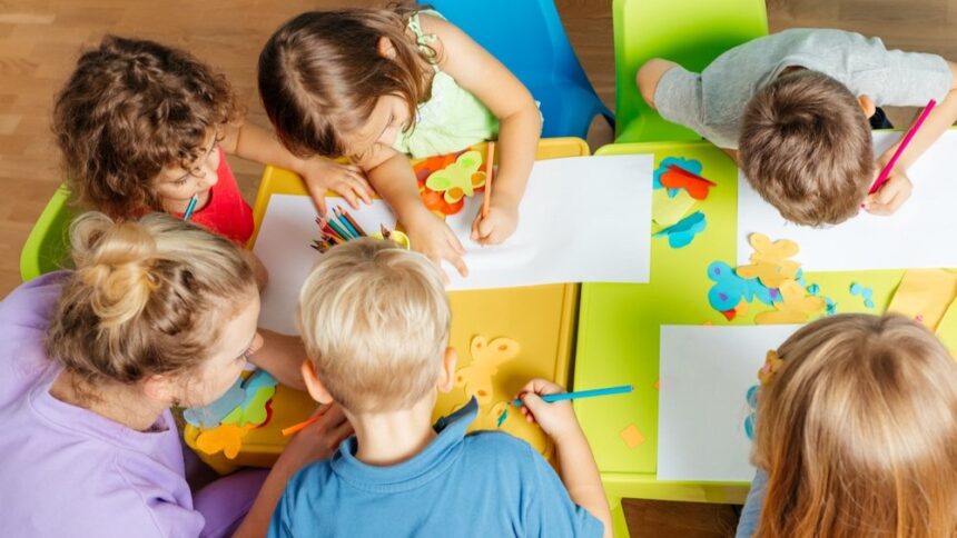 peste 1 000 de locuri in cresele din iasi pentru anul scolar 2026 2027 reinscrierile incep pe 18 mai care sunt criteriile de departajare 6a027fd8881d7